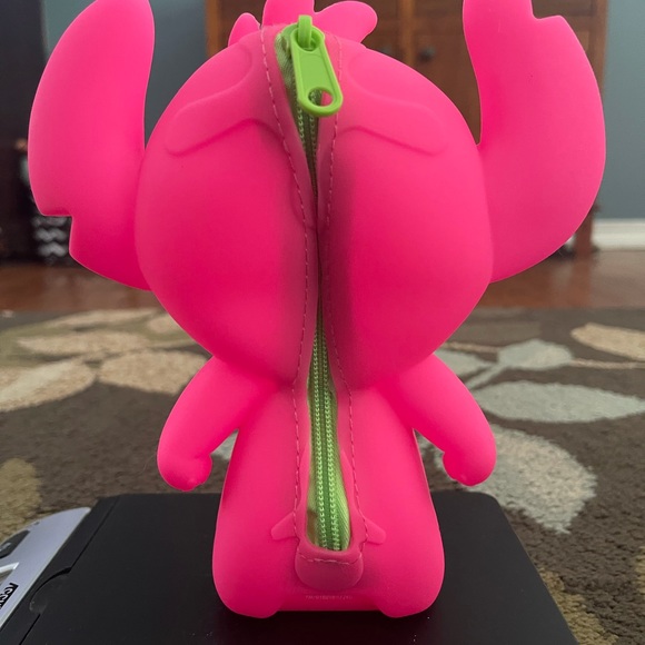 3D Stitch Case - Picture 3 of 8